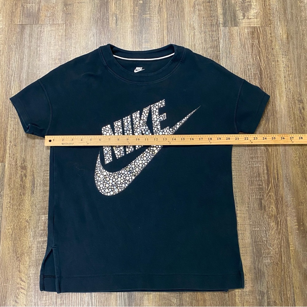 Nike Black Tee with Metallic Logo Heavyweight Tshirt Casual Sporty Athletic‎ Med - Picture 5 of 7